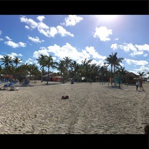 Meet your Posher, Denise